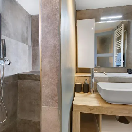 Petite Cerise Apartment *